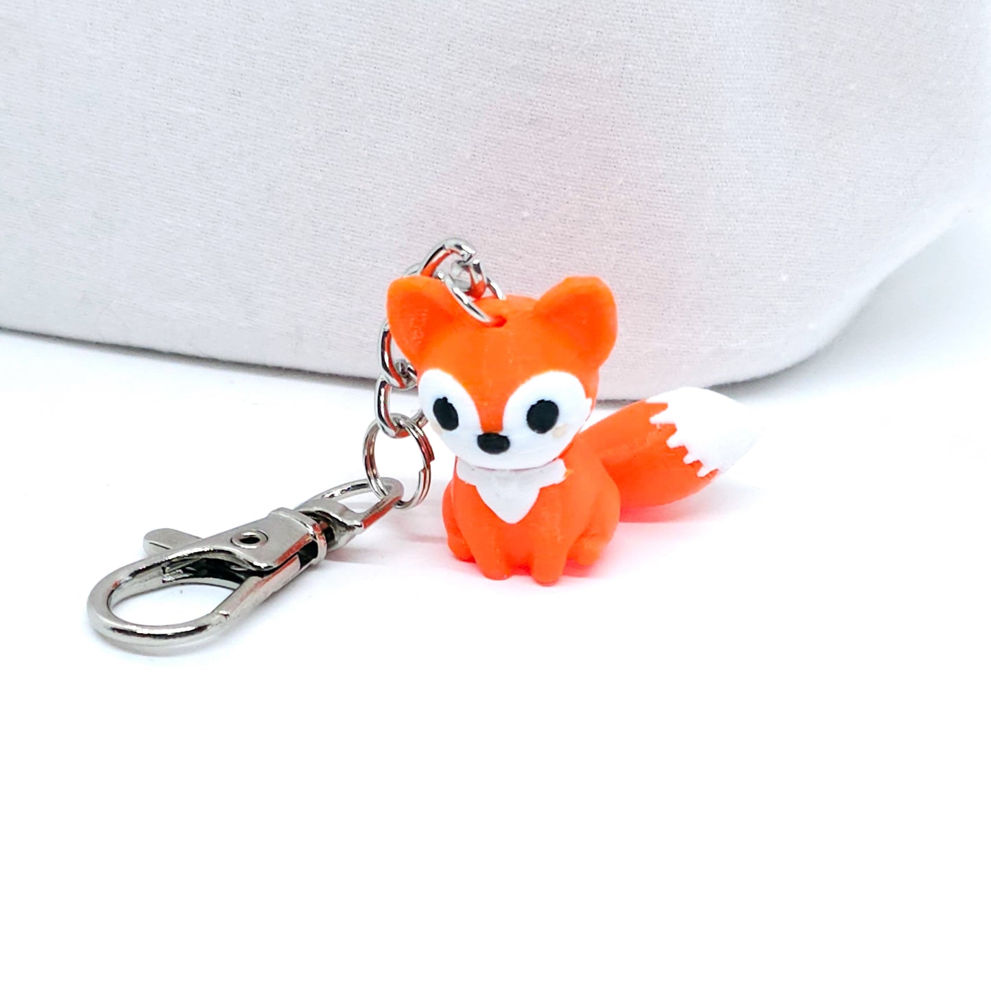 Cute Sitting Fox Charm: 3D Printed Fidget Keychain