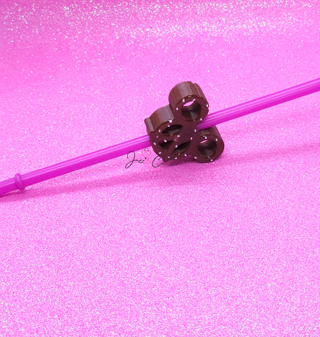 Pretzel Straw Topper